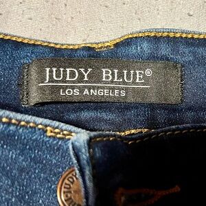 JUDY BLUE 16W SKINNY JEANS